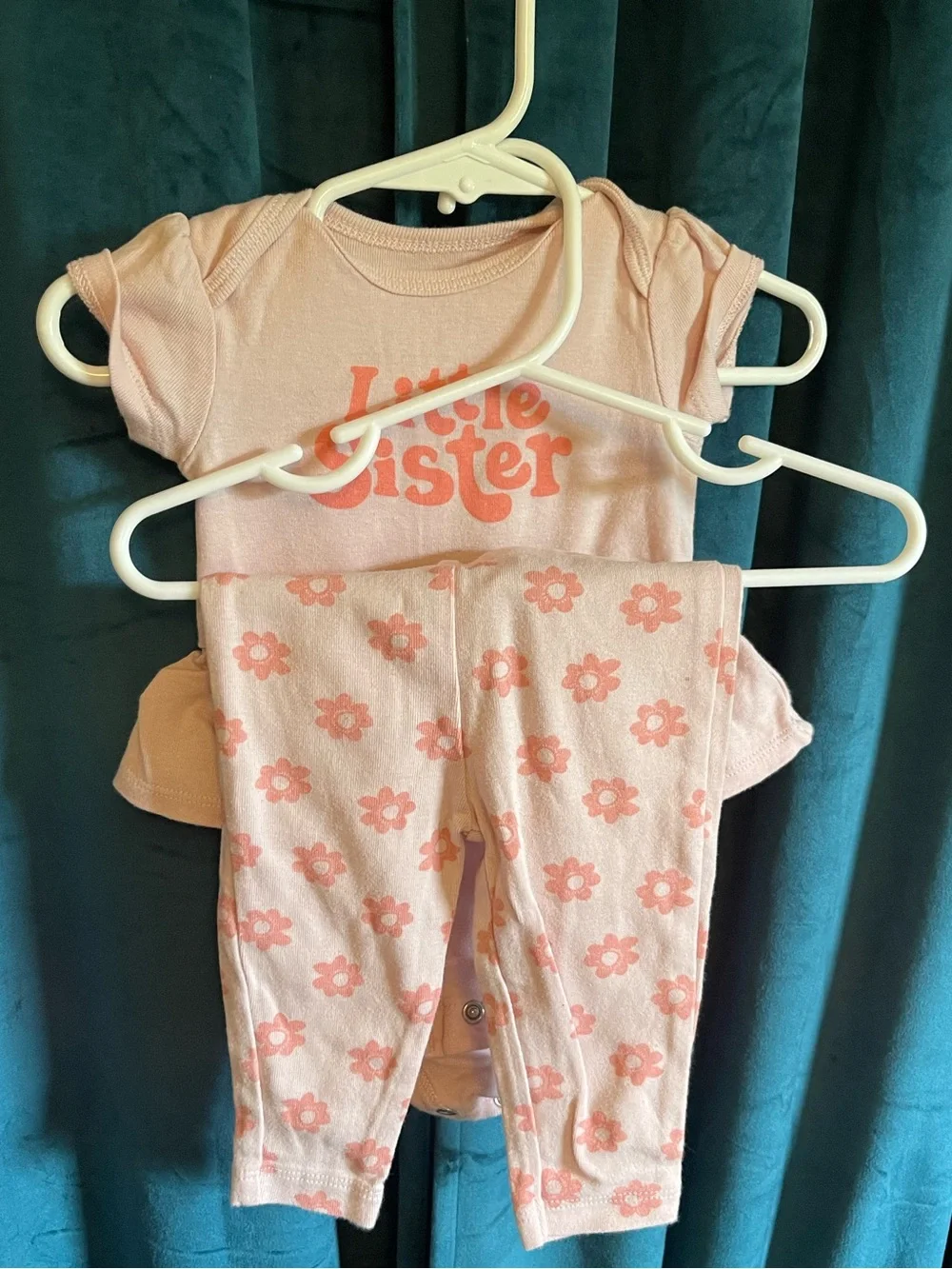 Little sister/daddy’s girl sets
